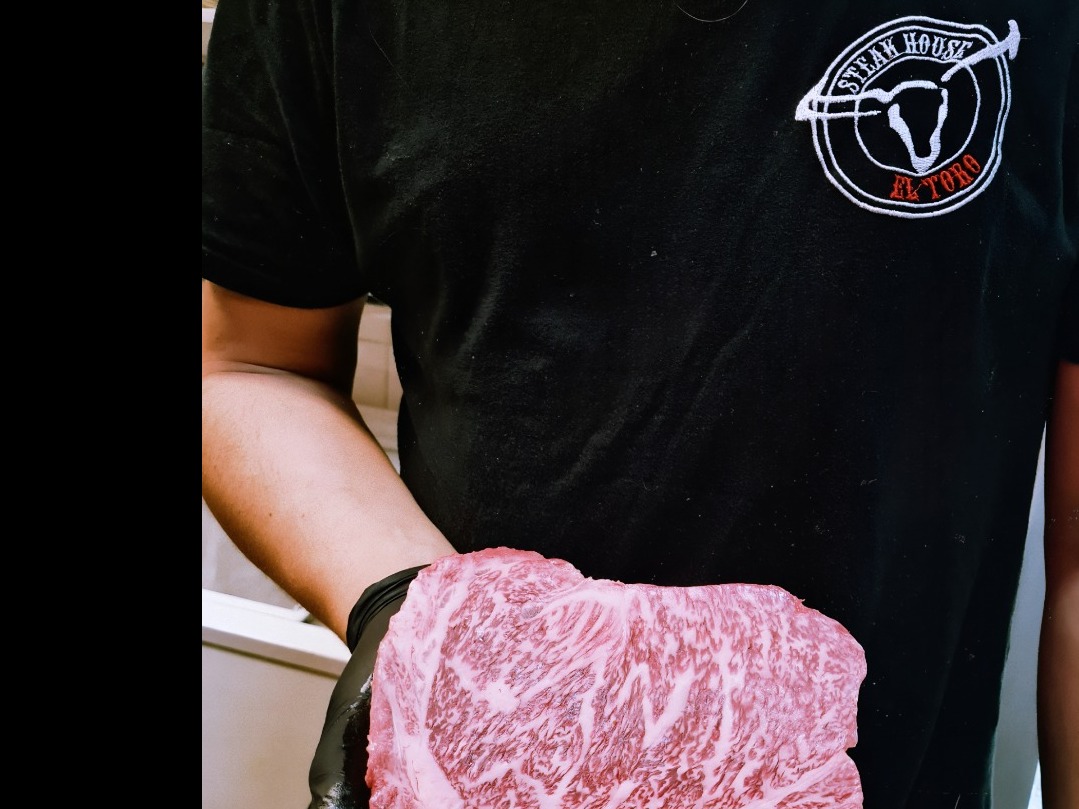 🥩 Wagyu Ιαπωνίας A5 στο El Toro – Η Απόλυτη Εμπειρία Κρέατος στη Ρόδο
