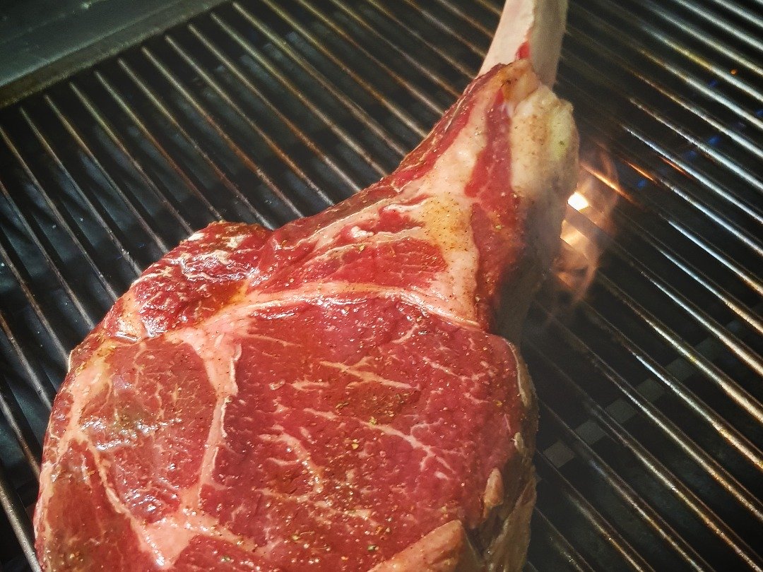 Tomahawk steak